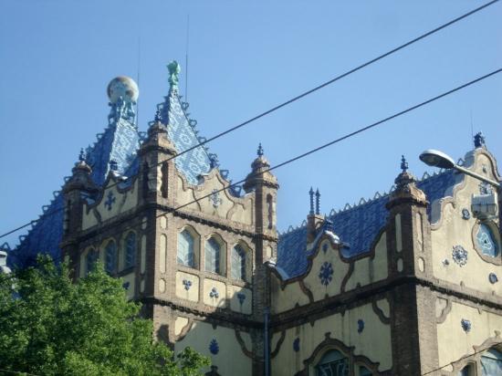 Hungarian Institute of Geology and Geophysics