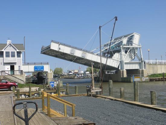 Phillips Wharf Environmental Center