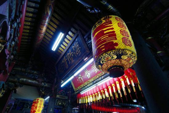 Fengyuan Tzu Chi Temple