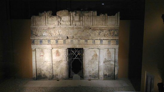 The Macedonian Tombs of Lefkada