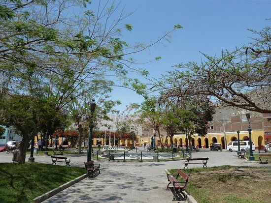 Plaza de Armas de Lunahuana