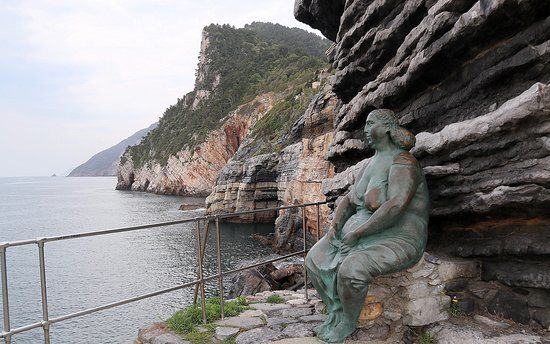 Statua Mater Naturae