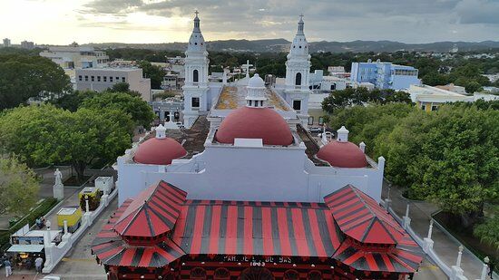 Vistas Restaurant & Cocktail Lounge