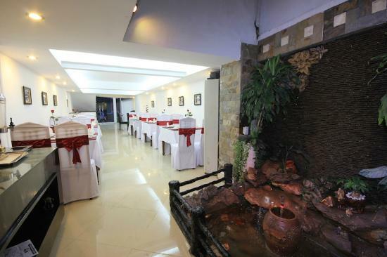 Crystal Restaurant