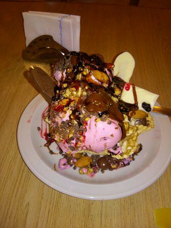 Serenata Gelato & Caffe