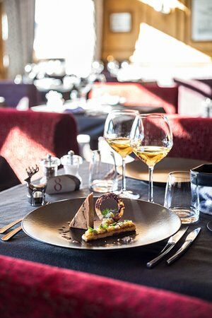 Le Chalet restaurant l'hotel Les Campanules