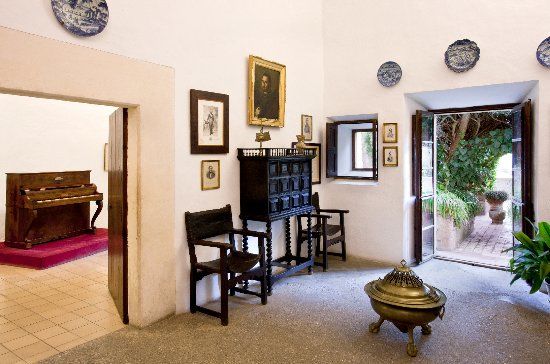 Frederic Chopin & George Sand Museum