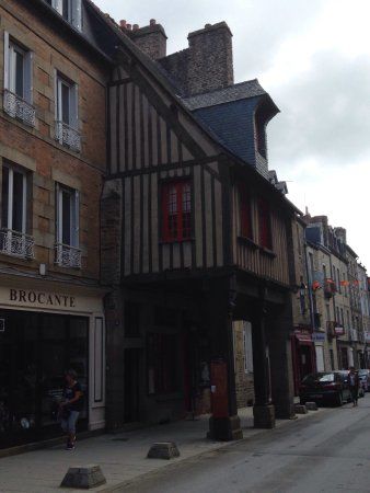 Musee Emmanuel-de-la-Villeon