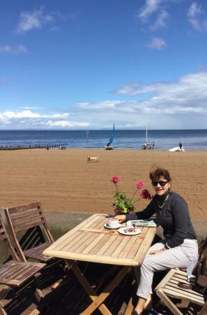 The Craigdarroch Inn Pub