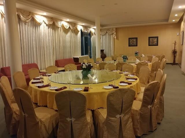 Century Park Chinese Restaurant