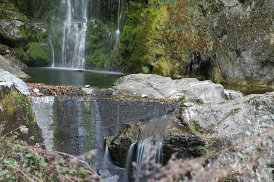 Wuling Taoshan Waterfall