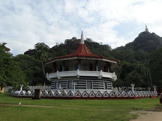 Dimbulagala Monastery