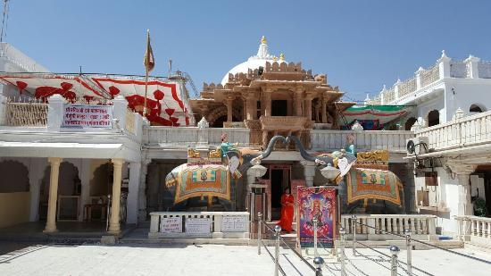 Shri Nakoda Jain Temple
