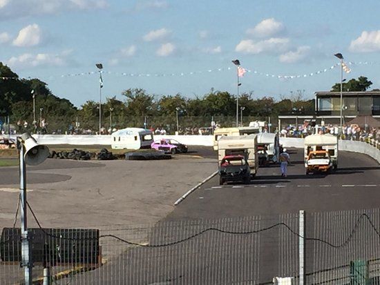 Northampton International Raceway