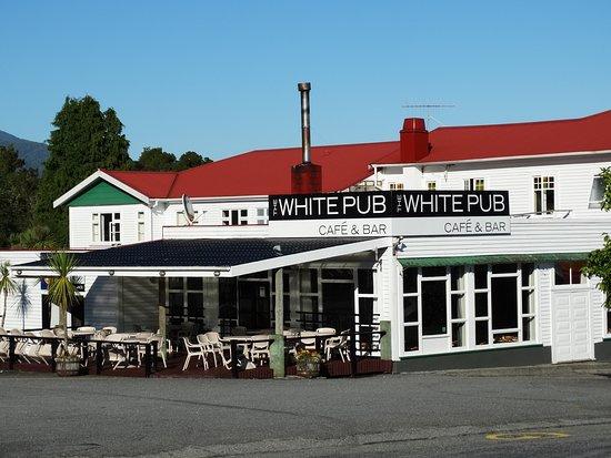 The White Pub Cafe & Bar