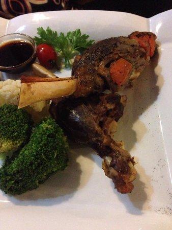 Street Bar & Grill No. 7