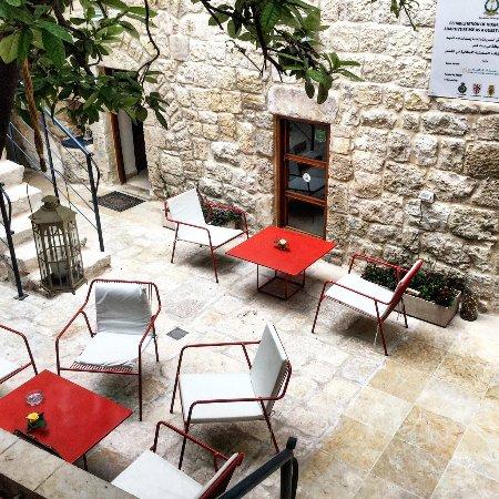 Fawda Restaurant & Cafe