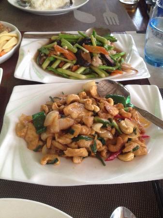 Thai Thani Restaurant & Bar