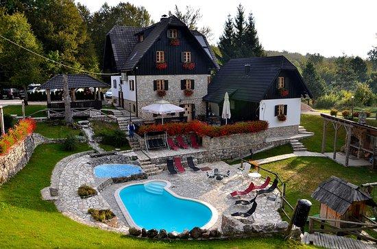 Restaurant Ethno Houses Plitvica Selo