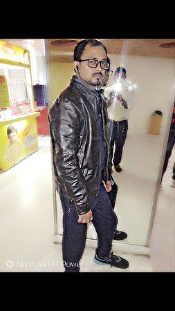 Avantika Hotel & Restaurant