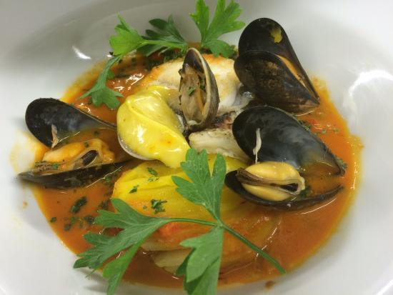 Blue Plate Restaurant Bar Cafe Deli