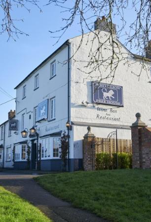 White Lion Pub