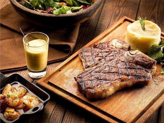 Lucca Steakhouse