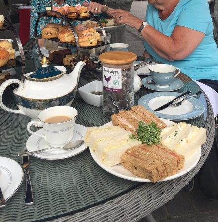 White Horse Romsey Afternoon Tea