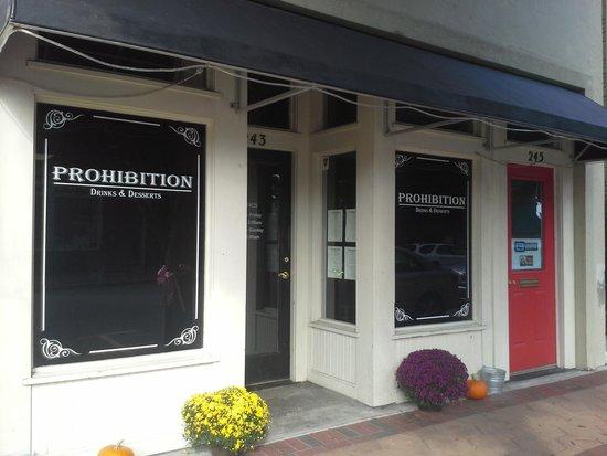 Prohibition Drinks and Desserts