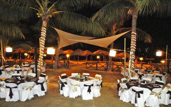 The Hook Beach Restaurant