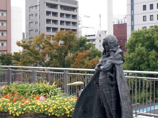Captain Harlock Statue