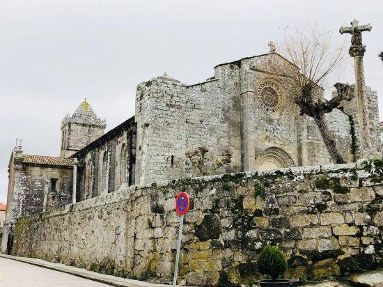 Colexiata de Santa Maria de Baiona