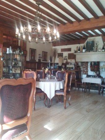 Le Sauvage Hotel & Restaurant