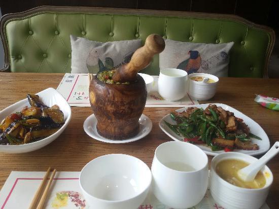 FenCai Restaurant WanXiangCheng