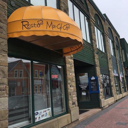 Resto Ma-Gi-Co