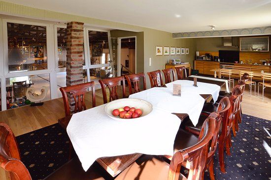 Sauerlaender Edelbrennerei