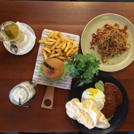 Downtown Art Heritage Cafe