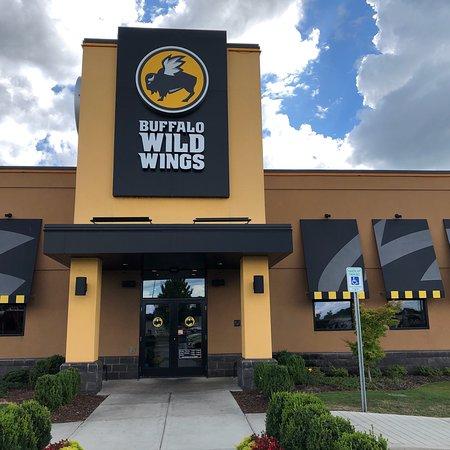 Buffalo Wild Wings Grill and Bar