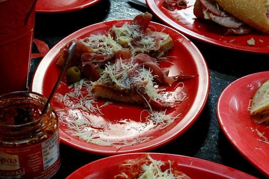 Las Tapas de San Juan Isabel la Catolica