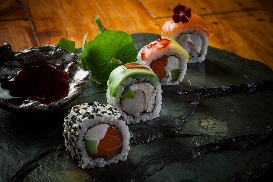 Gato Blanco Sushi