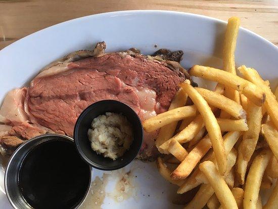 Chuck's Roadhouse Bar and Grill