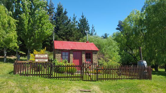 Encuentros con la Historia. Estancia Turistica