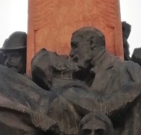 Monumento a Nicola Ricciotti