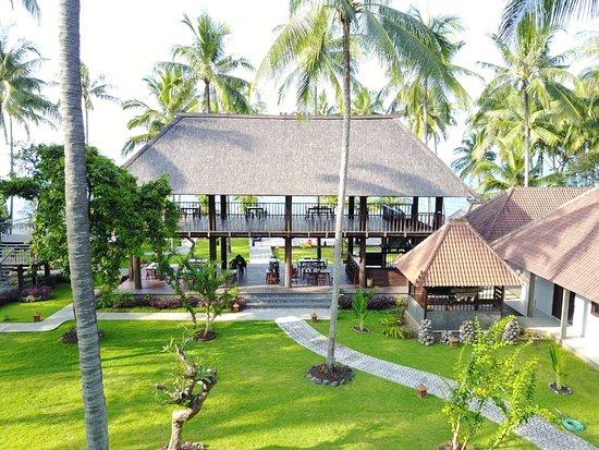 Kayu Kayu Beach Front Restaurant