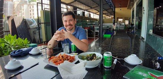 Green Sailing Restaurant