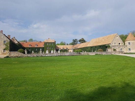 Chateau de Villiers-le-Mahieu