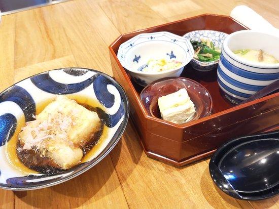 Hachi Bako