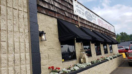 99 Saloon & Grill