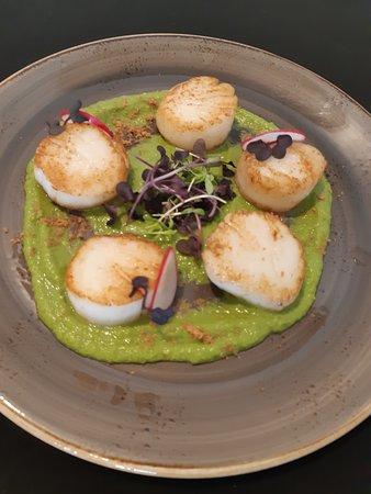 Castaways Restaurant & Bar