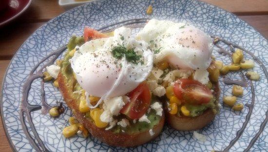 Lo's Cafe Fusion Bistro